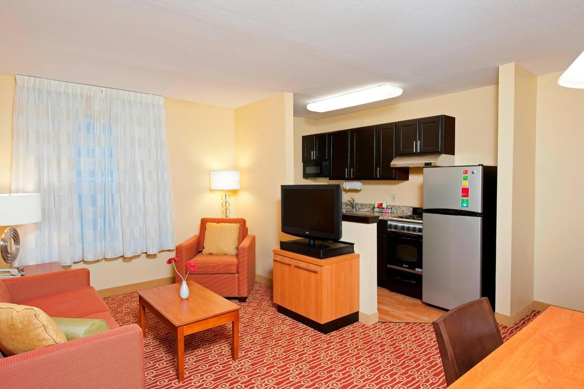 Towneplace Suites By Marriott Μπλούμινγκτον Εξωτερικό φωτογραφία