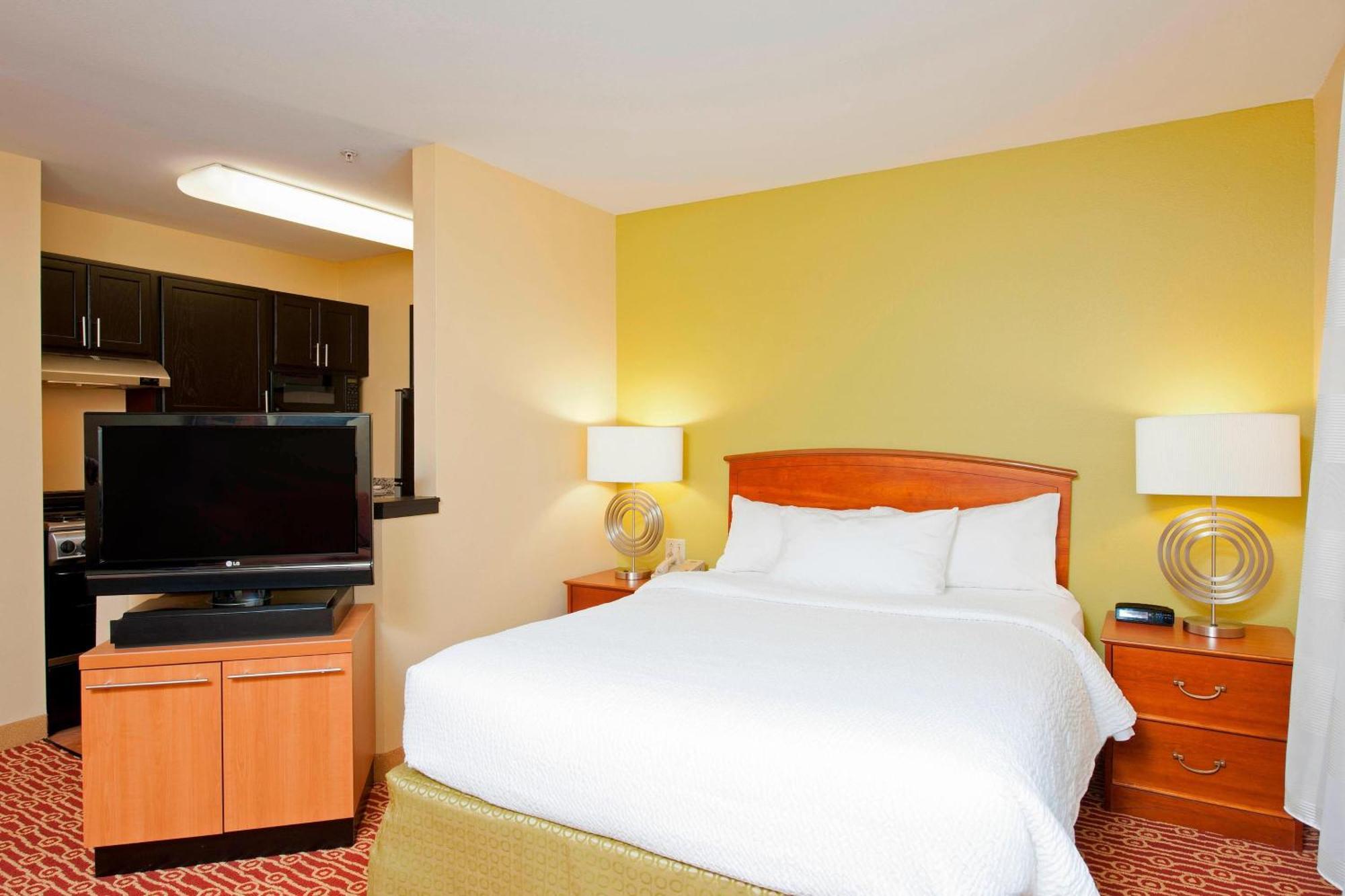 Towneplace Suites By Marriott Μπλούμινγκτον Εξωτερικό φωτογραφία