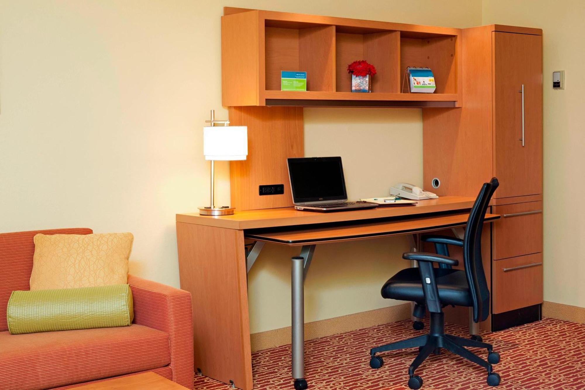 Towneplace Suites By Marriott Μπλούμινγκτον Εξωτερικό φωτογραφία