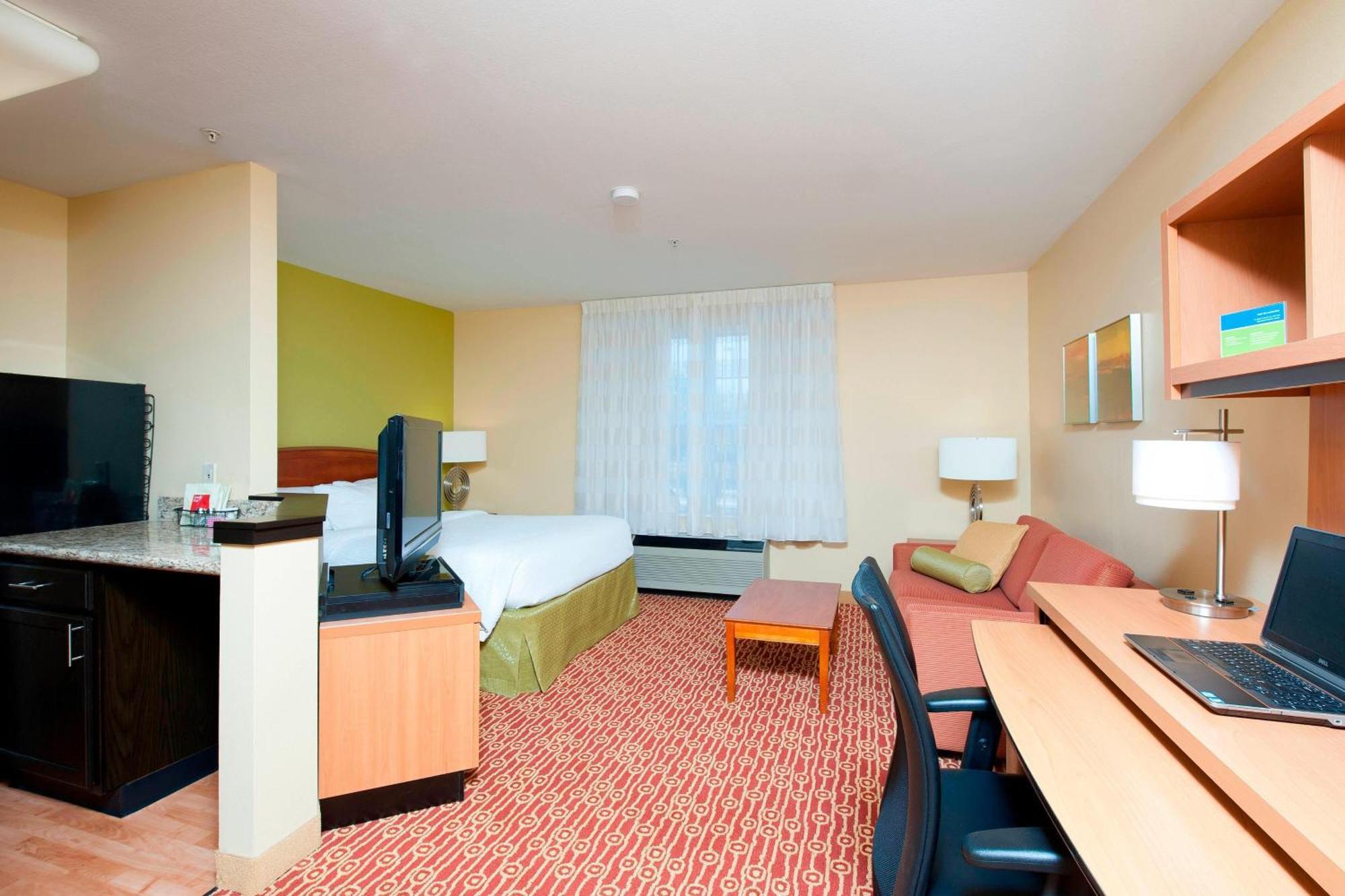 Towneplace Suites By Marriott Μπλούμινγκτον Εξωτερικό φωτογραφία